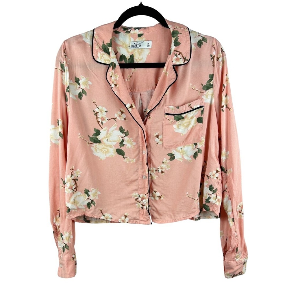 Hollister Pink Button-Down Cropped Top – White Floral Print & Long Sleeves Med